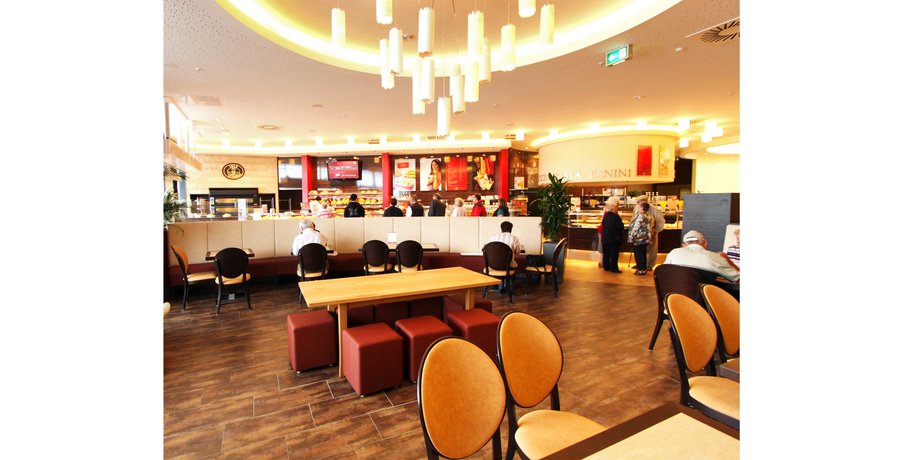 Bakers Landsberg IHLE Café – Gastronomieeinrichtung der BEGA GmbH, eine